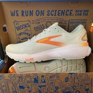 Brooks Women's Athletic Shoes - Cream and Orange